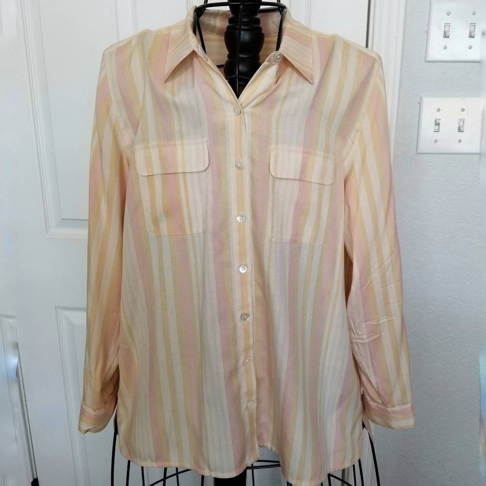 J. Jill cream peach button down sz. Medium